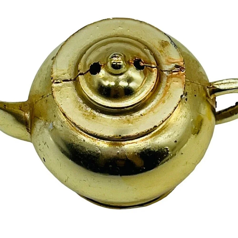 Vintage Tea Pot‎ Belly Stove Salt Pepper Shakers Gold Tone Metal